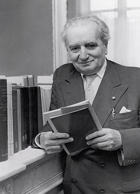 Dr._Theodore_von_Karman_1881-1963.jpg
