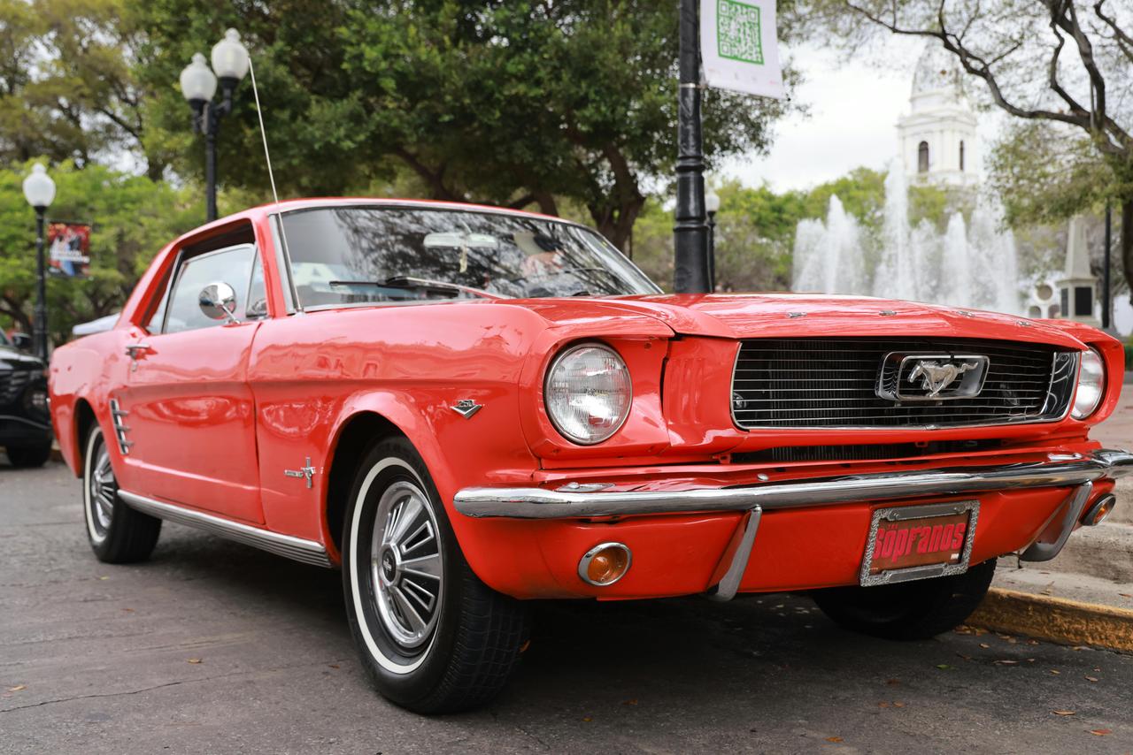Ford Mustang 