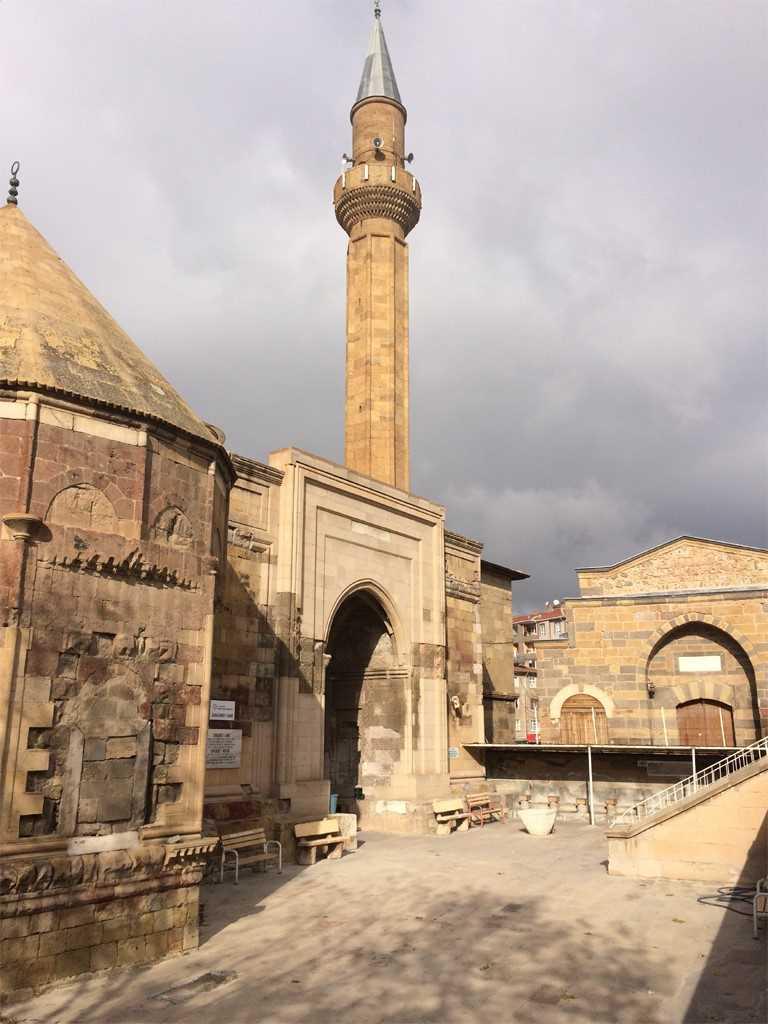 20160211145252735_SUNGURBEY CAMI.jpg