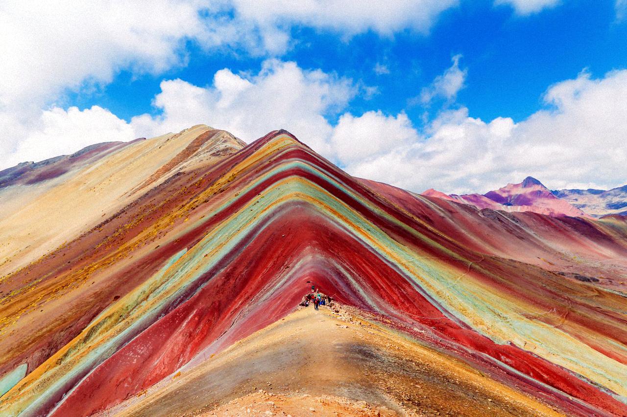 Rainbow_Mountain_Peru.jpg