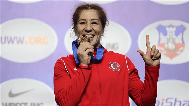 yaseminadar2.jpg