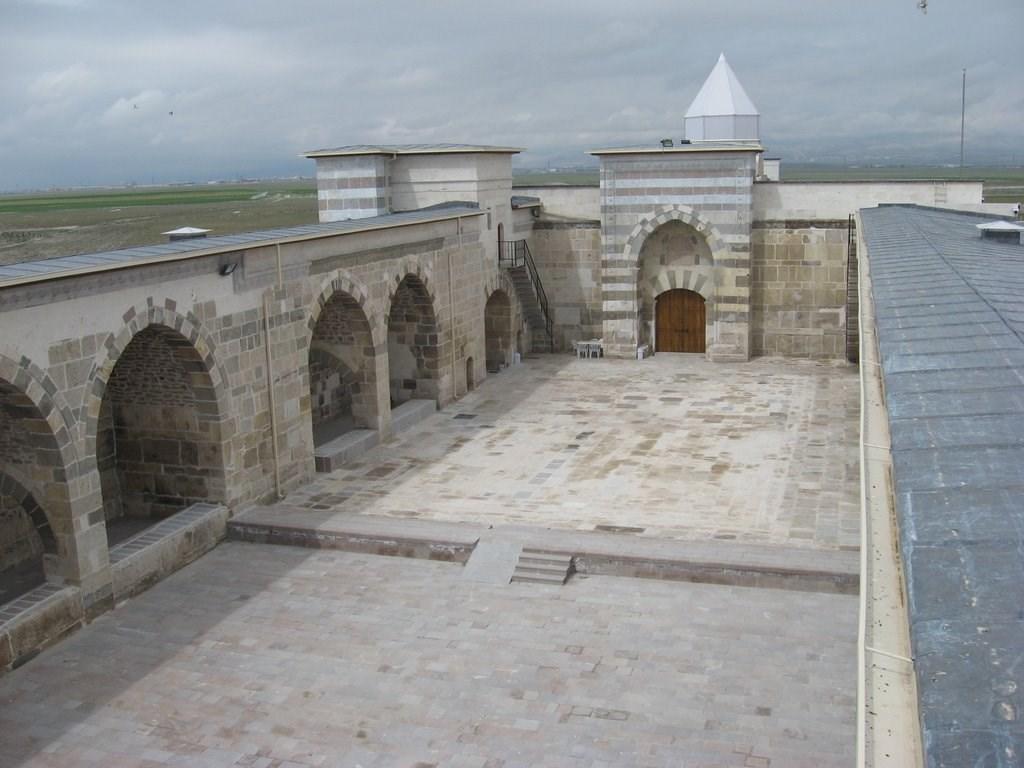 zazadin1.jpg