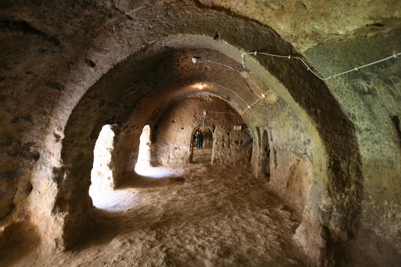 228200,kirsehir--dulkadirli-yeralti-sehri-5jpg.png