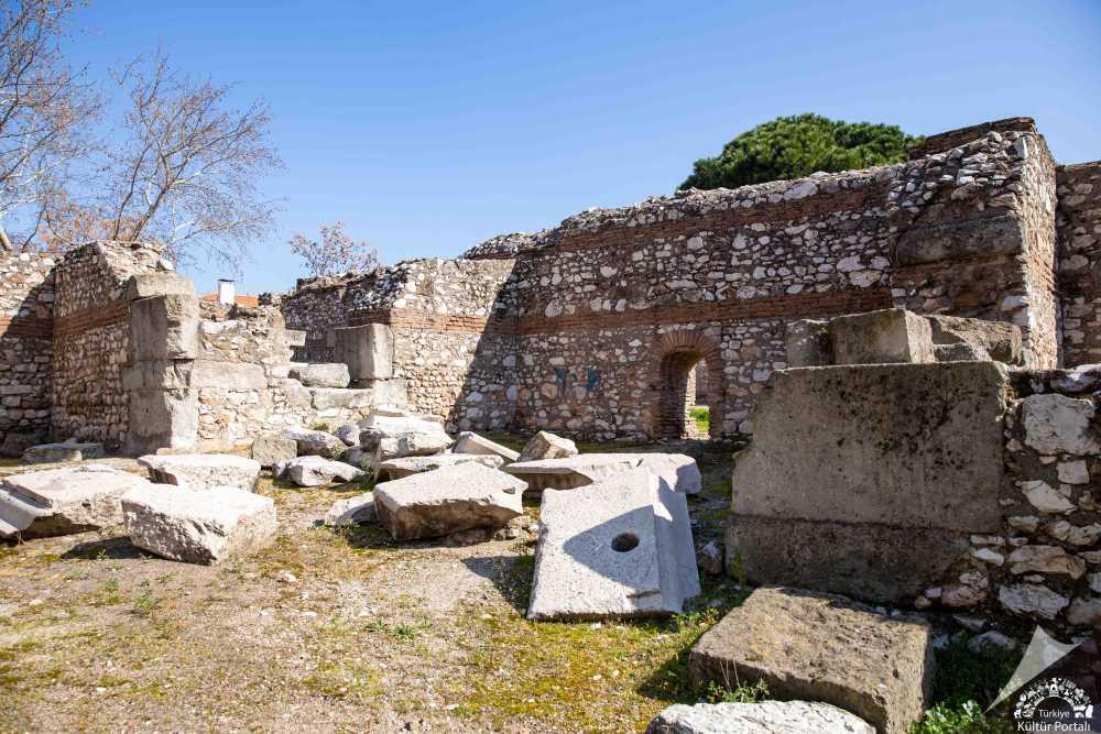 20241205153820514_Manisa_ Thyateira Antik Kenti (7 Kilise) (7) kopya.jpg