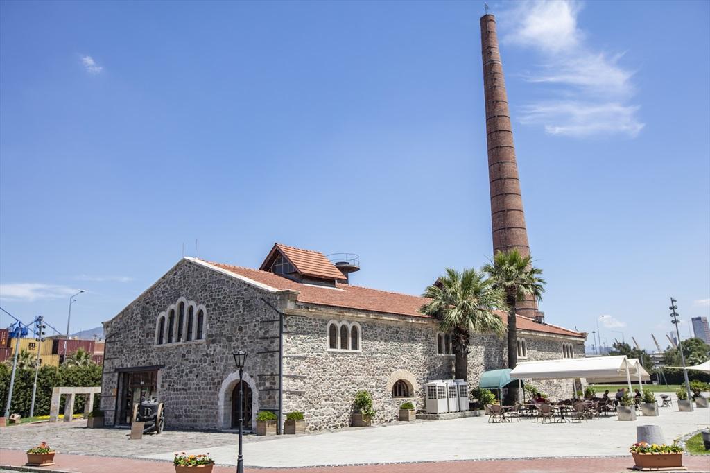 İzmir Tarihi Havagazı Fabrikası