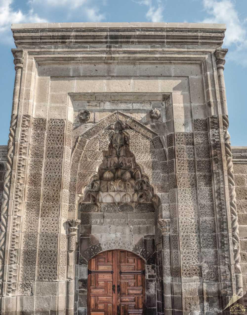 20190219094048068_sahabiye medresesi1.jpg