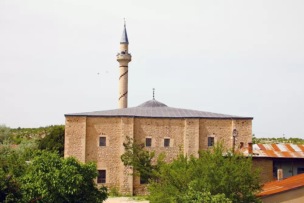 harput-sarahatun-cami-1.webp