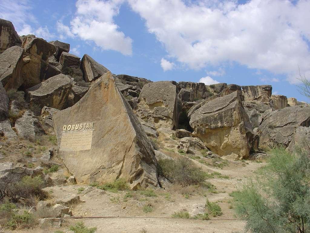 qobustan-b13f18.jpg
