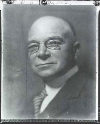 7396626-L.jpg