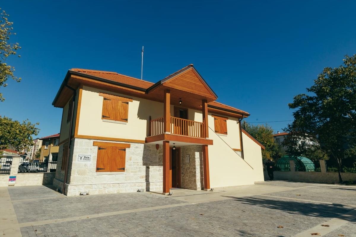 AA-20251117-39728388-39728379-NAIM_SULEYMANOGLUNUN_BULGARISTANDAKI_EVI_MUZE_OLARAK_KAPILARINI_ACACAK.jpg