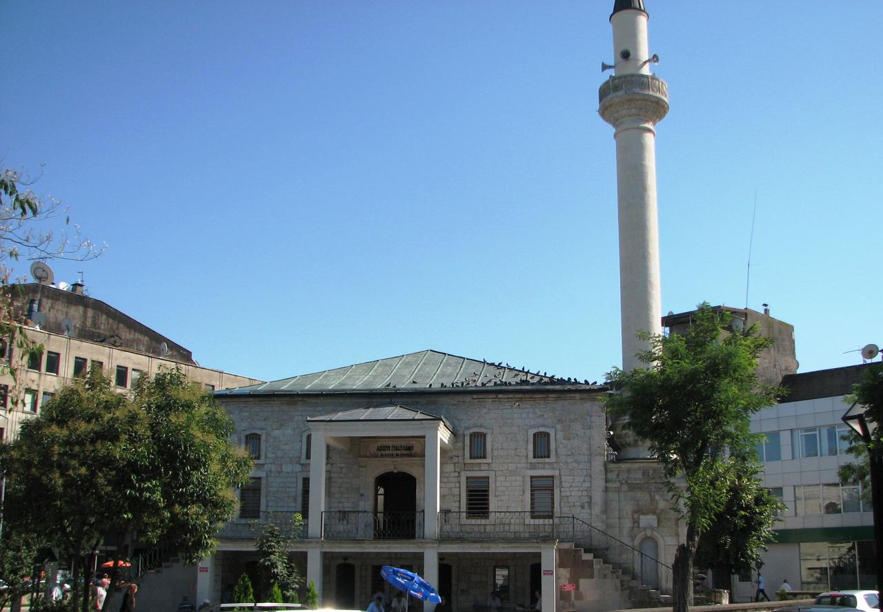 118682,yali-aziziye-camii-dis-1.jpg
