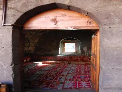 20110909_tarihi-medrese-dernek-binasi-oldu_k.jpg.webp