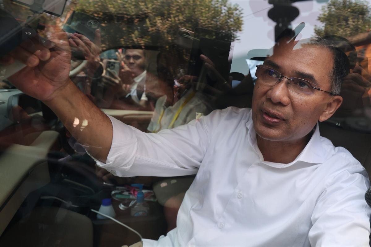 AA-20260212-40527984-40527983-BANGLADES_2024TEKI_PROTESTOLARIN_ARDINDAN_ILK_GENEL_SECIM_ICIN_SANDIK_BASINDA.jpg