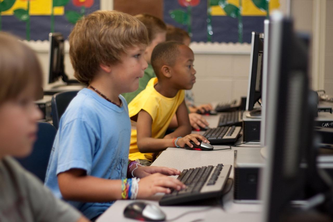 cherylt23-students-99506_1280.jpg