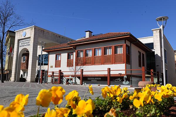 mehmetakifersoymuzesi.jpg