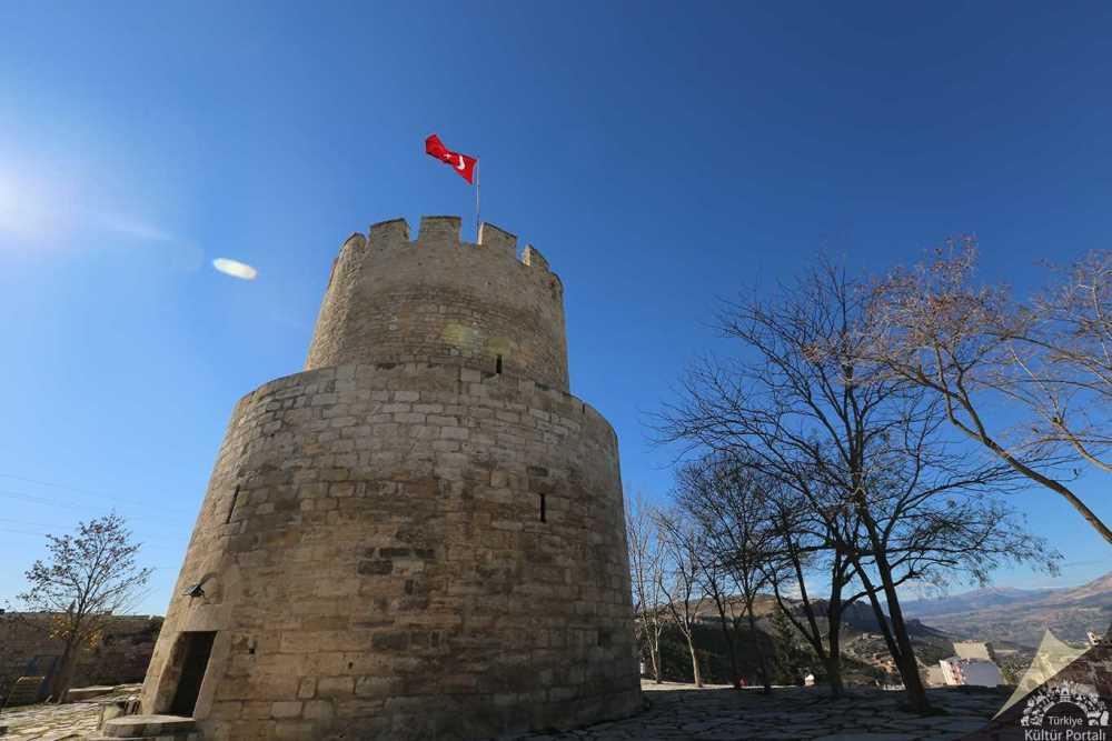 Mut Castle | KÜRE Encyclopedia