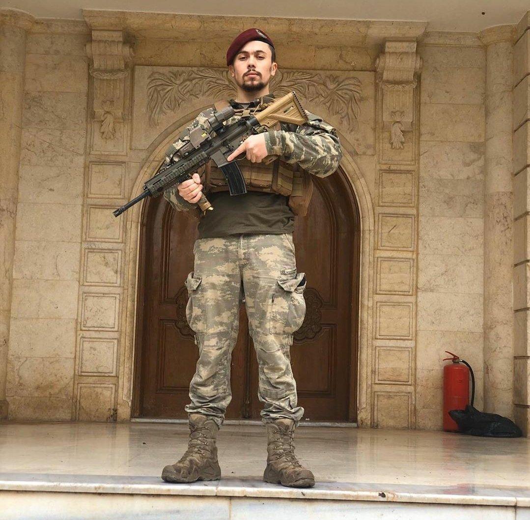 Komutanım Ben Ömer Halisdemir Olmaya Geldim