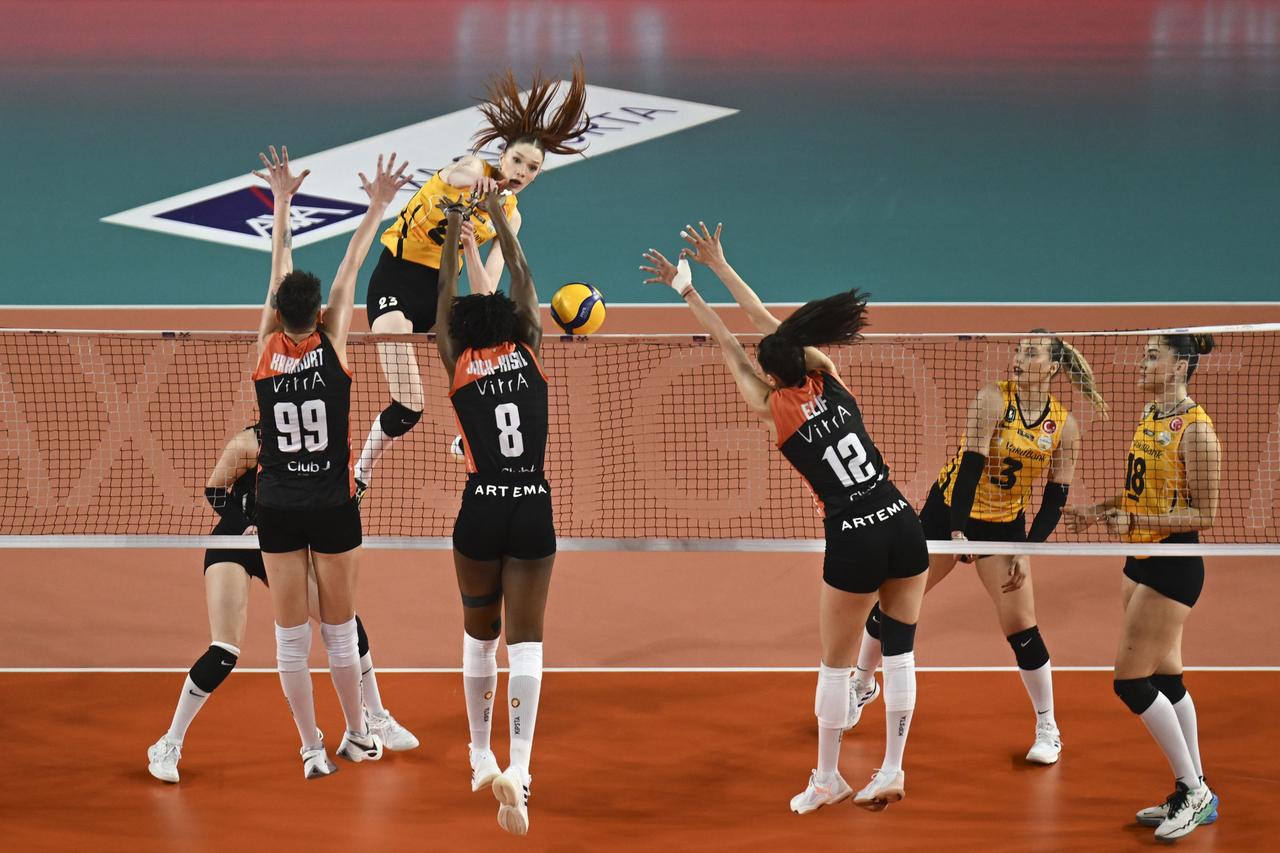 2026 Volleyball AXA Insurance Women's Cup Volley Final: VakıfBank - Eczacıbaşı Dynavit image