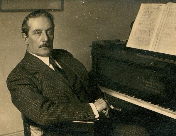 1924_muore-a-bruxelles-600x466.jpg