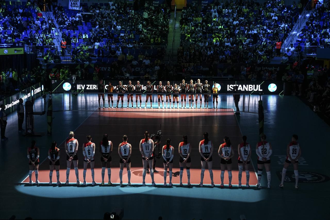 Voleybol Kadınlar CEV Şampiyonlar Ligi Finali: VakıfBank-Eczacıbaşı Dynavit image