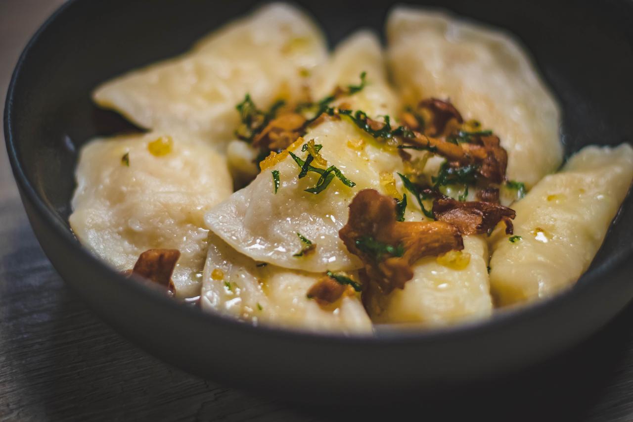 dish-food-cuisine-pierogi-recipe-asian-food-1538995-pxhere.com.jpg
