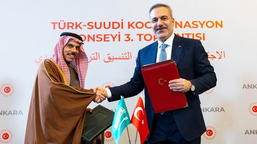 Türkiye-Suudi Arabistan İlişkilerinde Vize Muafiyeti ve Ekonomik İşbirliği Anlaşmaları image
