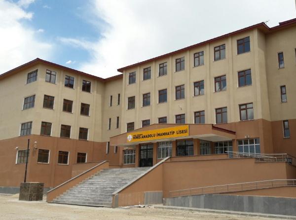 Hınıs Anadolu İmam Hatip Lisesi
