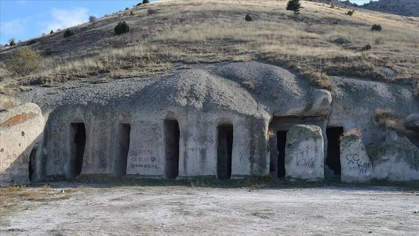 Yedikapılar Yeraltı Şehri