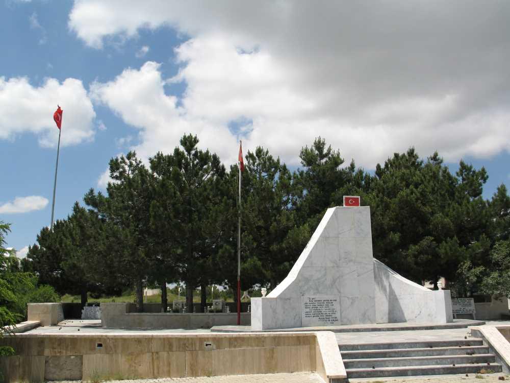 Giresunlular Şehitliği