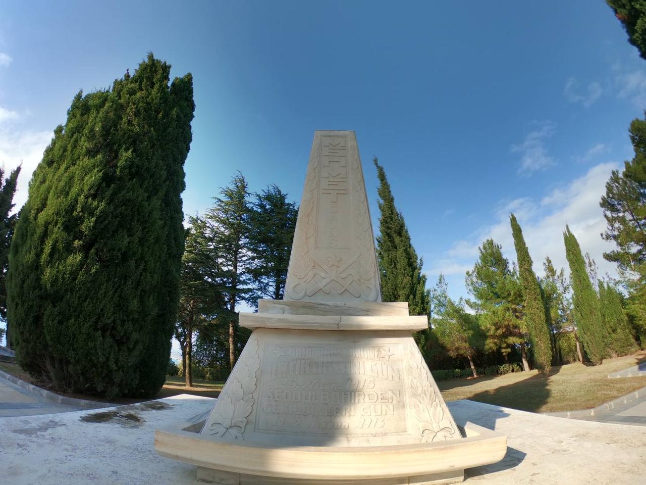 Mehmet Çavuş Anıtı