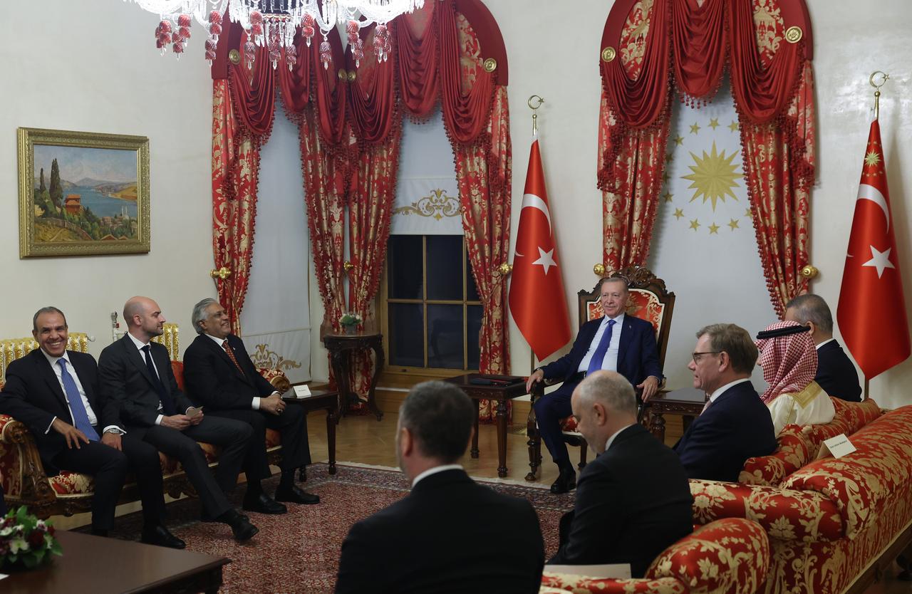 Cumhurbaşkanlığı Dolmabahçe Çalışma Ofisi'ndeki kabul