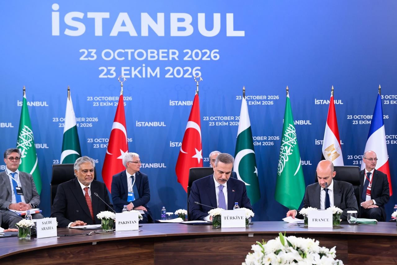 Dar, Fidan ve Barrot R4+E3 toplantısında