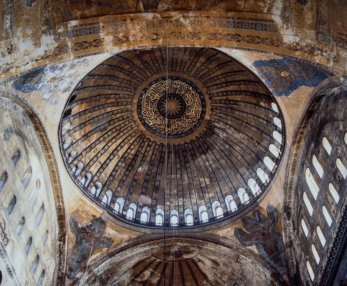 Ayasofya’nın kubbe içi