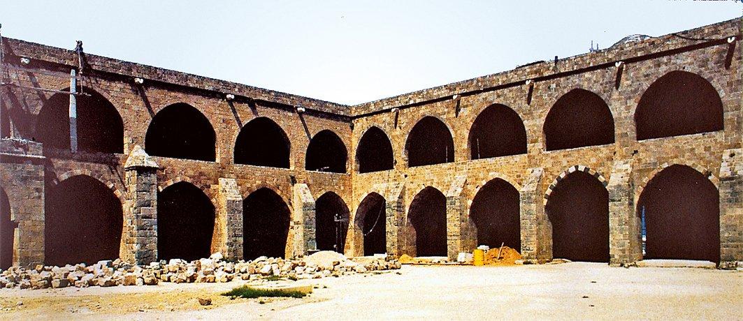 Sayda Frenk Hanı’nın iç avlusu