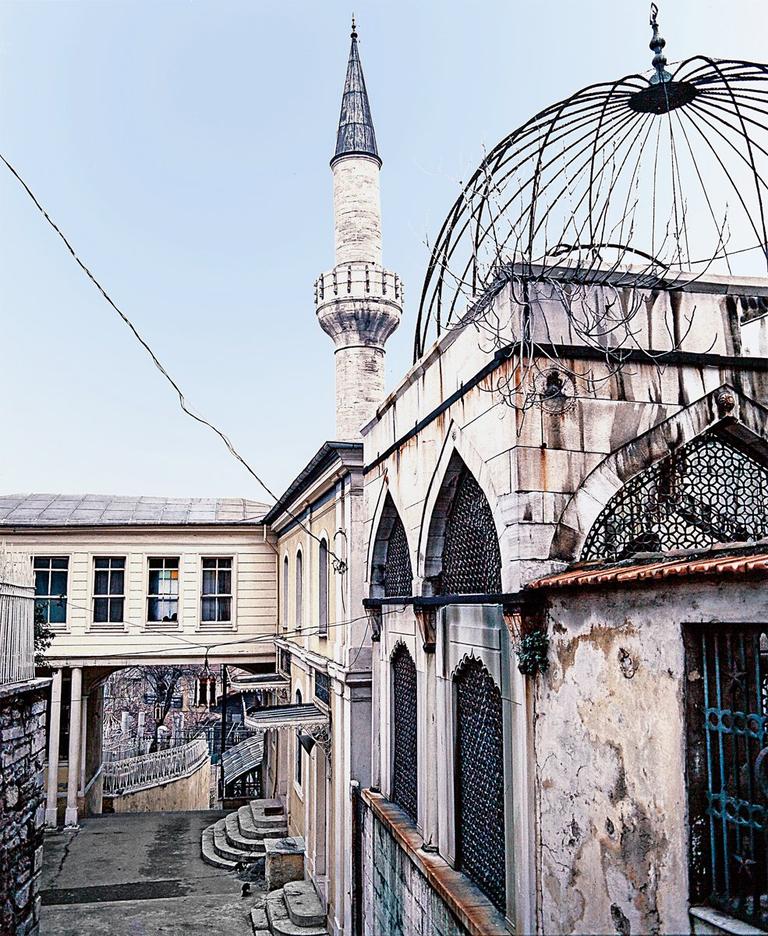 Aziz Mahmud Hüdâyî Külliyesi’nin 1007’de (1598-99) camiye çevrilmiş olan tevhidhânesi – Üsküdar/İstanbul
