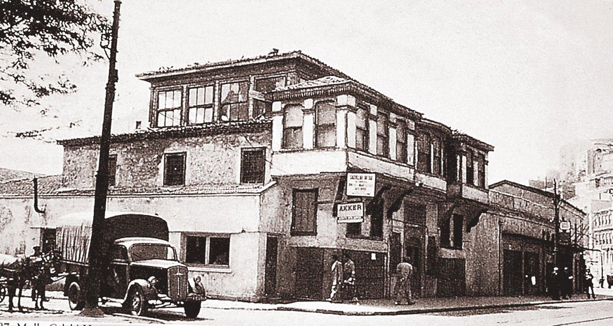 Molla Çelebi Hamamı’nın eski bir fotoğrafı (Alman Arkeoloji Enstitüsü fotoğraf arşivi)