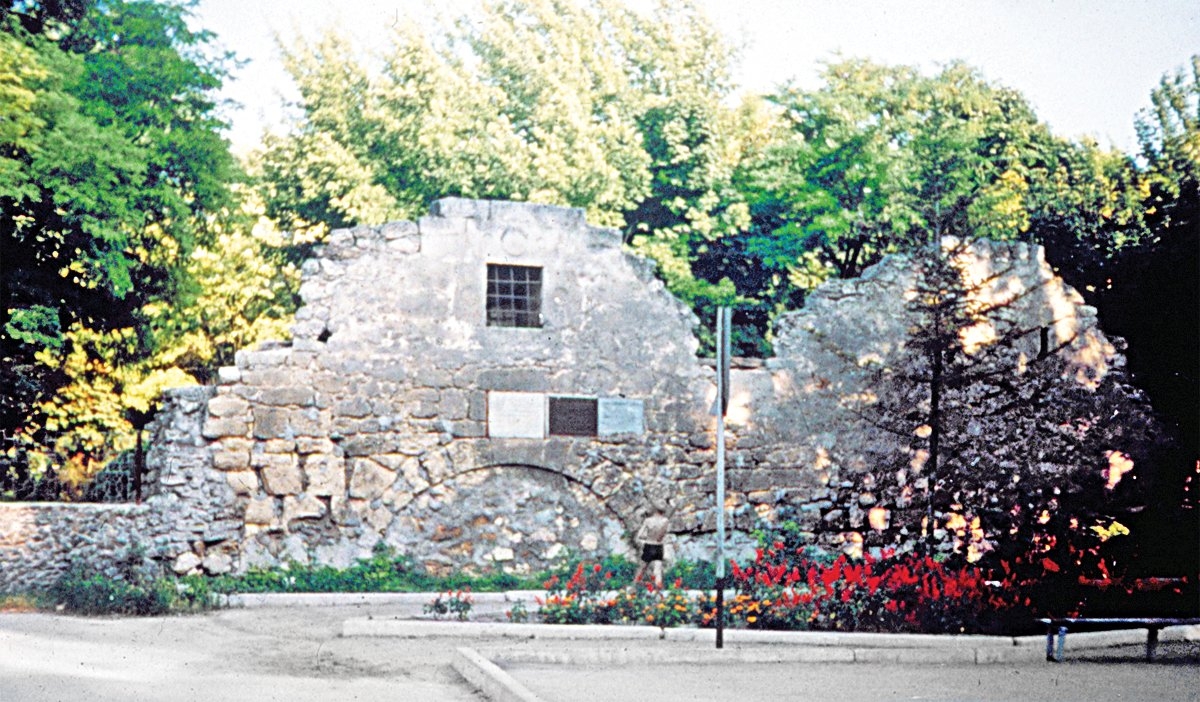 Büyük Taşhan’ın ön cephesi