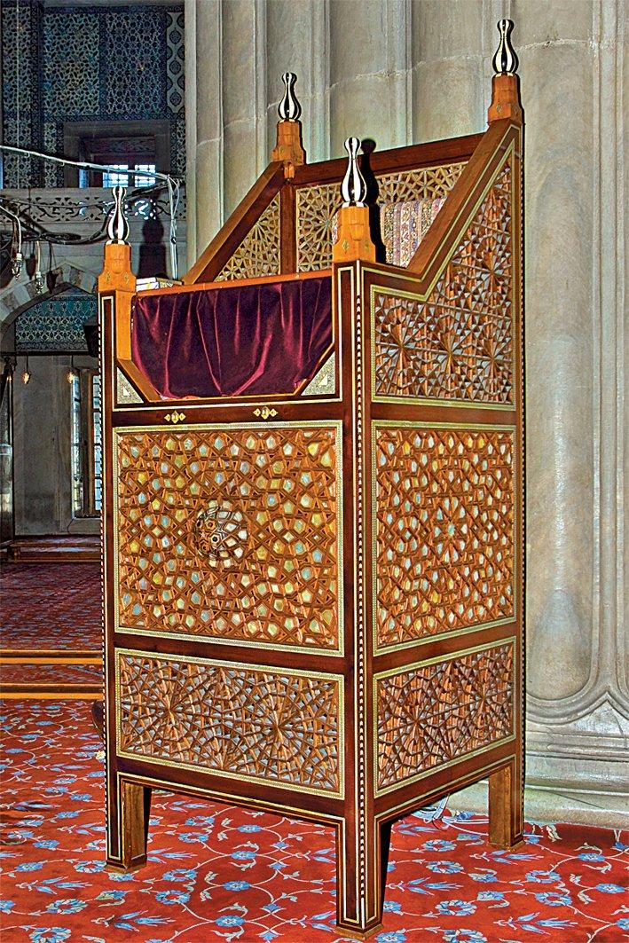 Sultan Ahmed Camii’nin sedef kakma ahşap vaaz kürsüsü