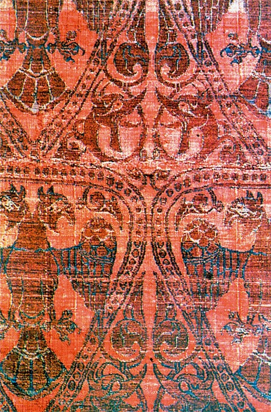 Selçuklu dönemine ait ipek kumaş(Berlin Staatliche Museen)