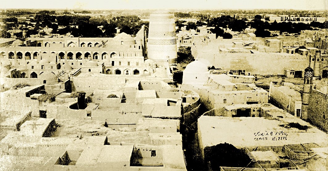 Rusya’nın topraklarına kattığı Hîve’nin XIX. yüzyılın sonlarına doğru bir görünüşü (İÜ Ktp., Albüm, nr. 91355)