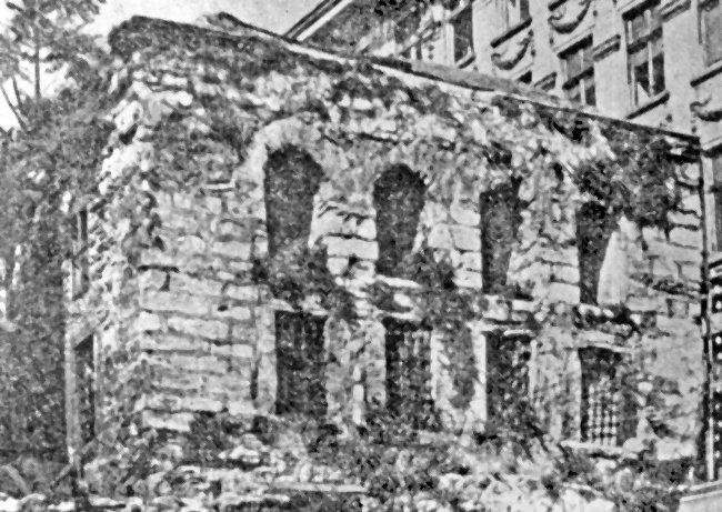 Damad İbrâhim Paşa Sıbyan Mektebi’nineski bir fotoğrafı (S. Eyice arşivi)