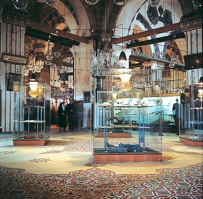 Mevlânâ Türbesi’nin içinden bir görünüş