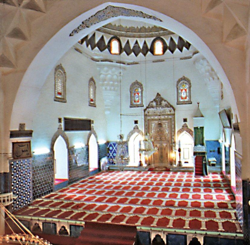 Bursa Murâdiye Camii’nin içinden bir görünüş