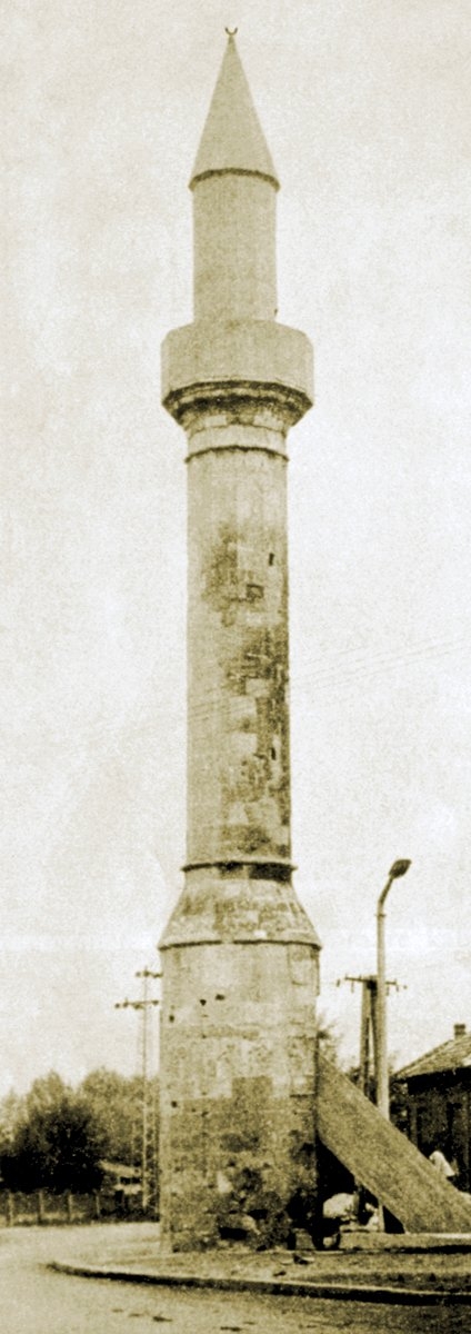 Hamza Bey Palankası Camii’nin minaresi (Ayverdi, rs. 157)