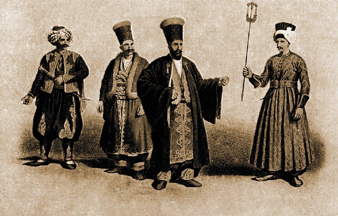 Osmanlı döneminin posta tatarları(soldan üçüncü tatar ağasıdır)