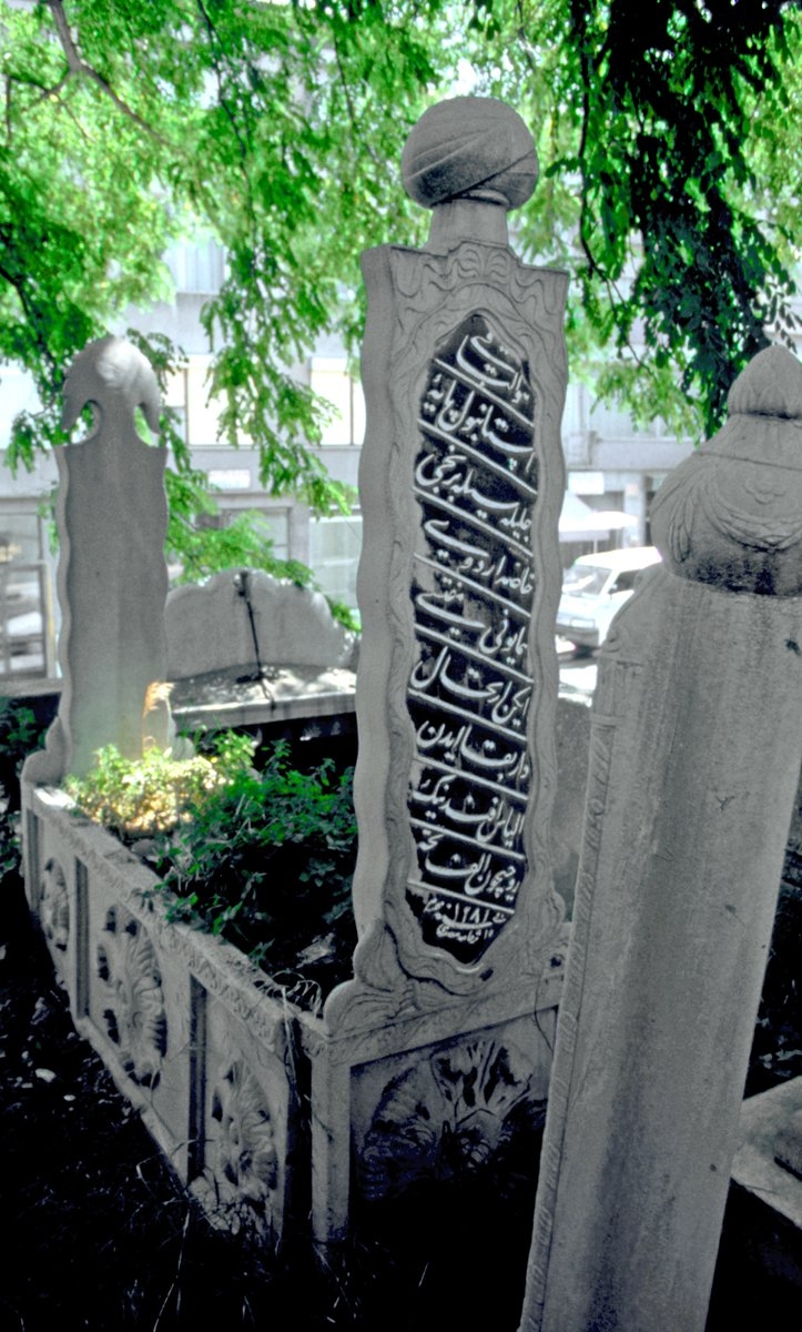 Hızır İlyas’ın Nasûhî Tekkesi hazîresindeki mezarı – Üsküdar/İstanbul