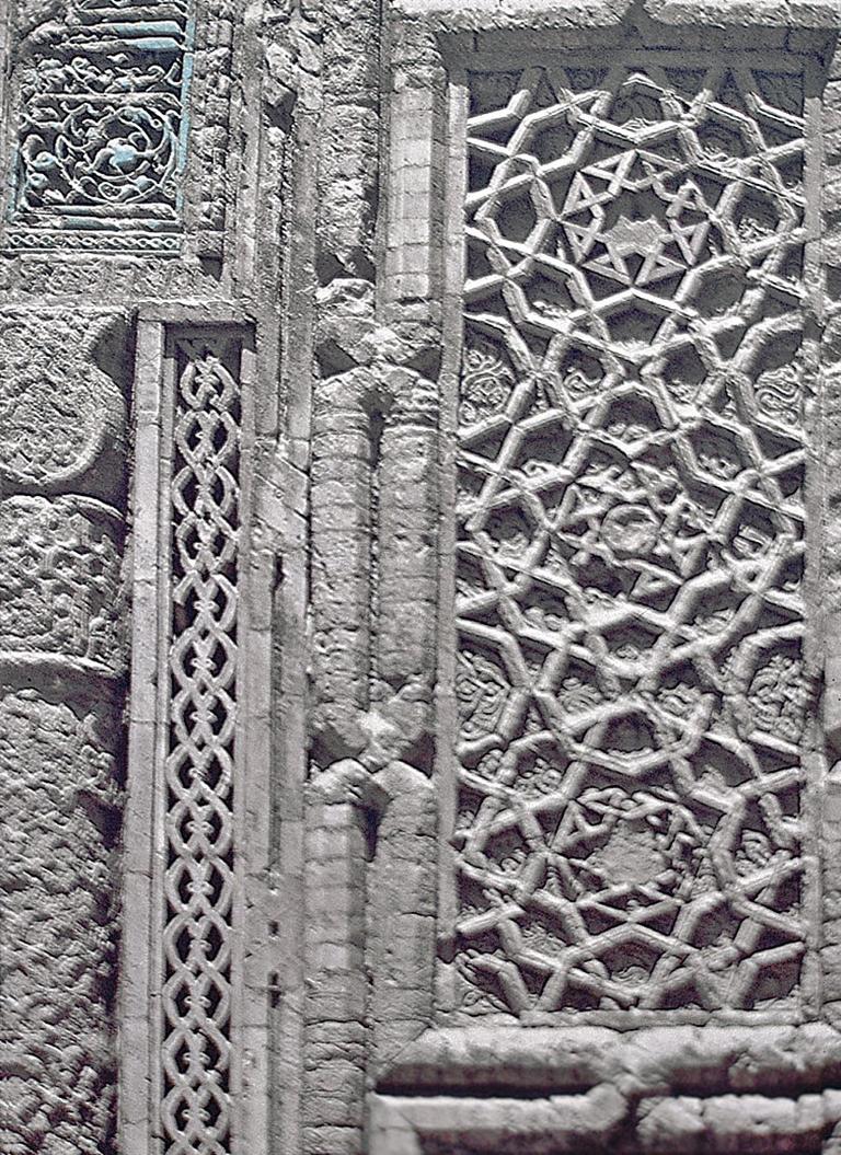 Buhara Mugak Attari Camii’ningüney taçkapısından bir detay