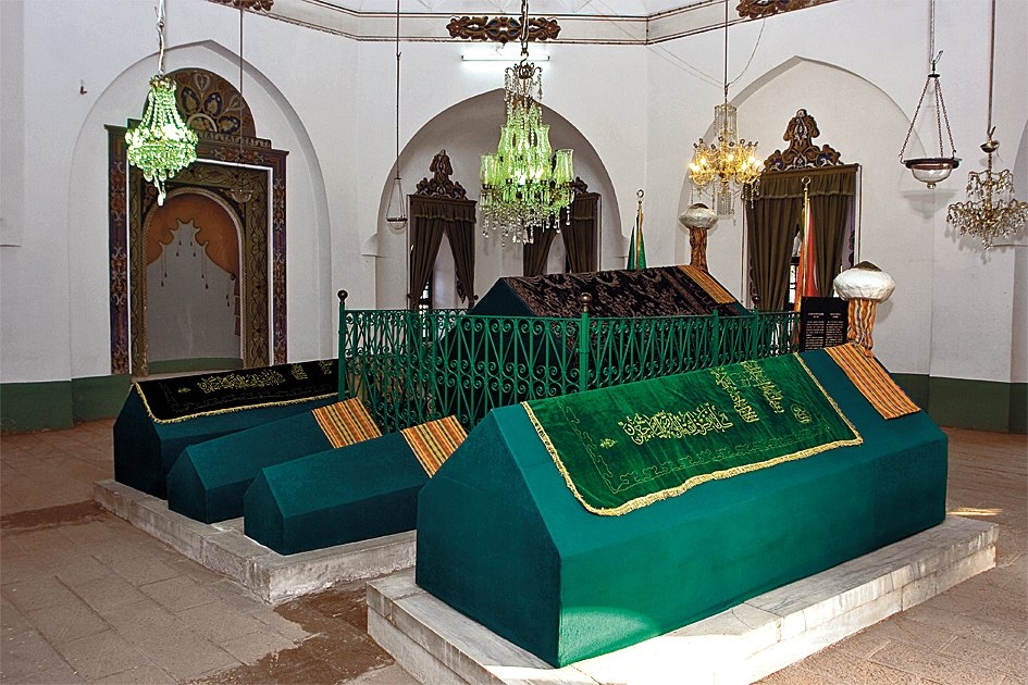 Yıldırım Bayezid Türbesi içinden bir görünüş