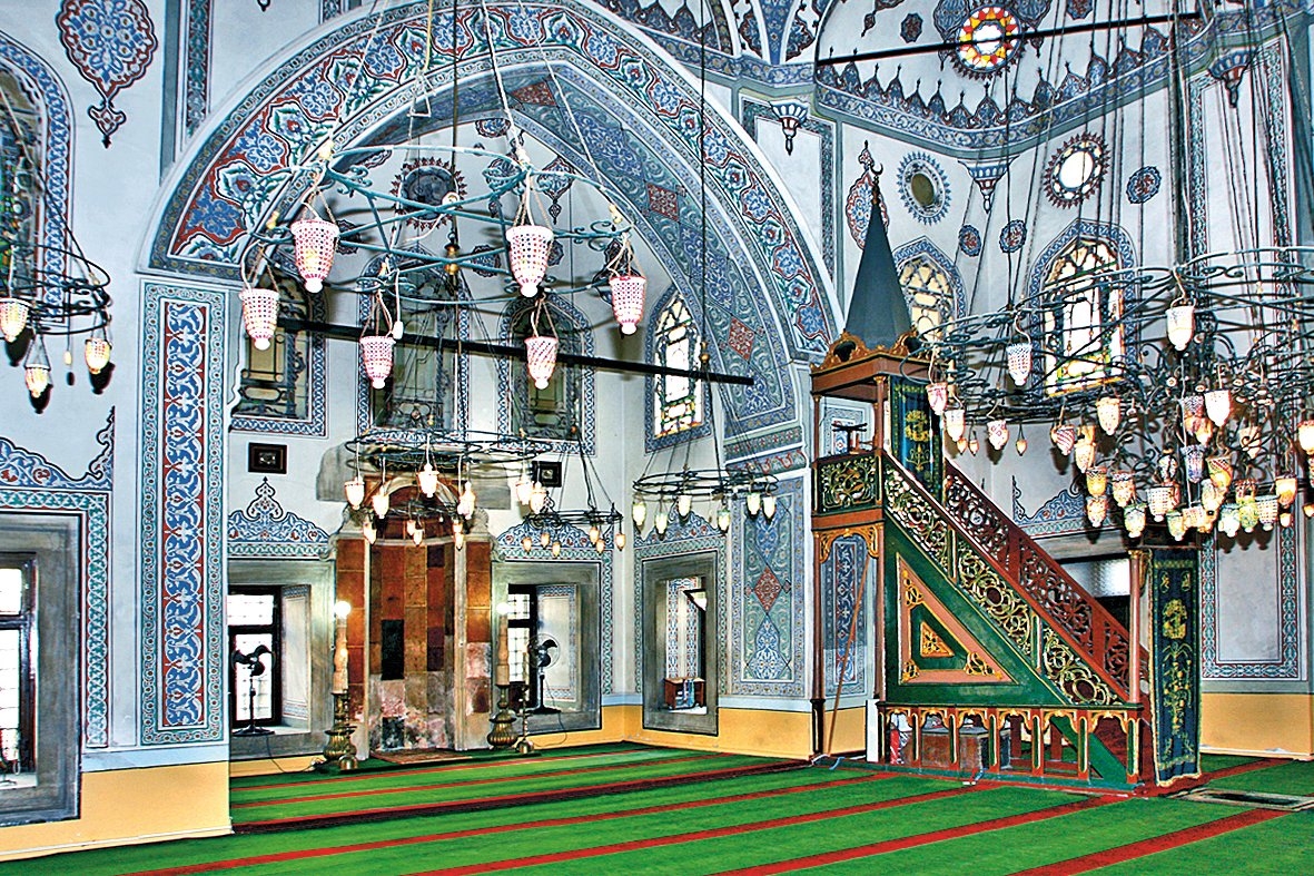 Zeyneb Sultan Camii’nin harim kısmından bir görünüş