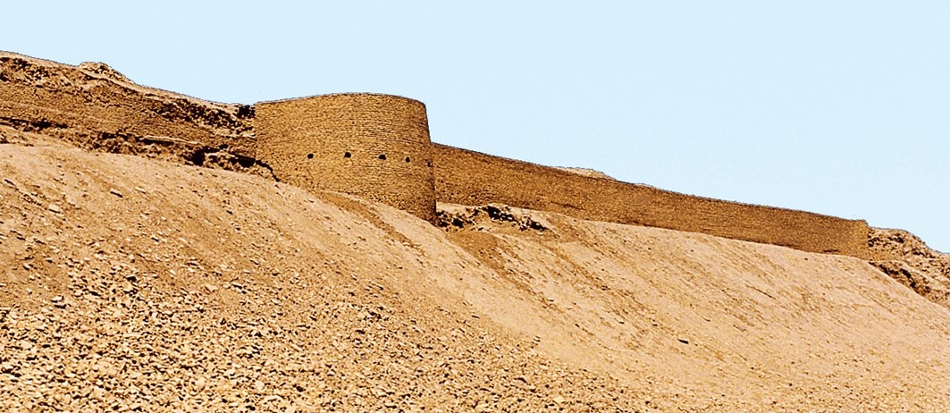 Serahs’ın iç kale surları